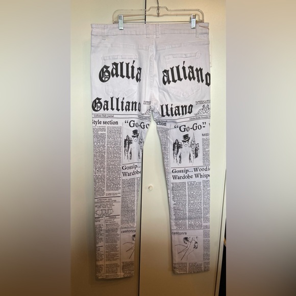 Dant Bulun men’s skinny jeans with newspaper print size 38 with tag - Picture 8 of 9